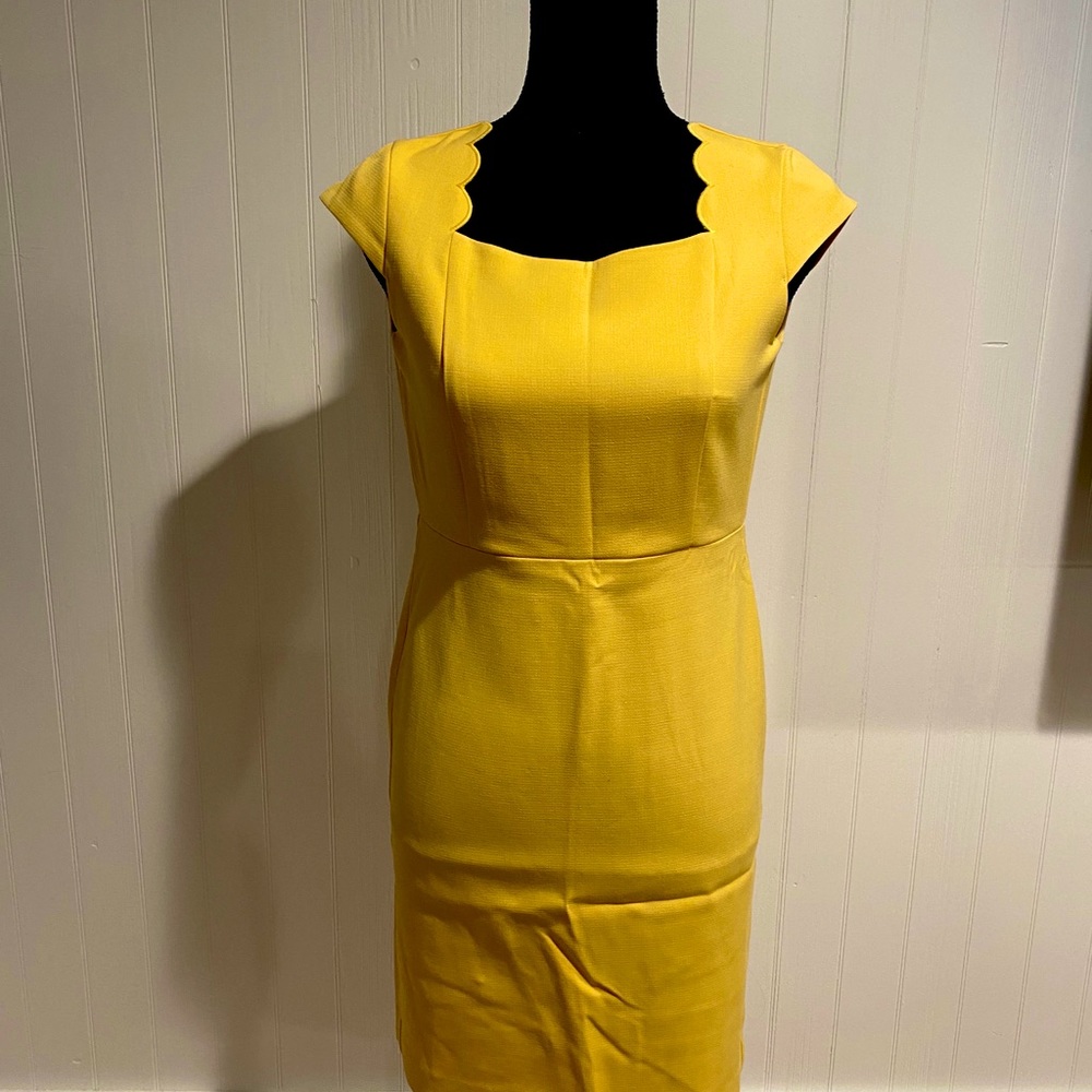 Yellow dress